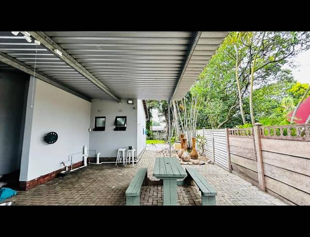 4 BEDROOM HOUSE FOR SALE IN VELD EN VLEI